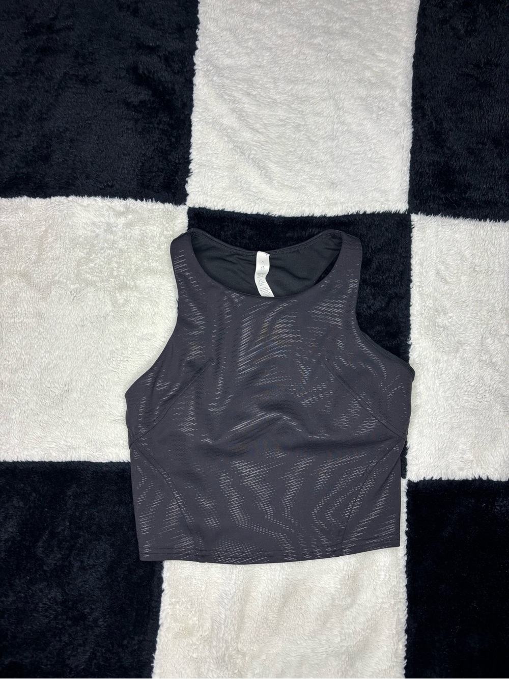 Lululemon wunder train tank size 4
